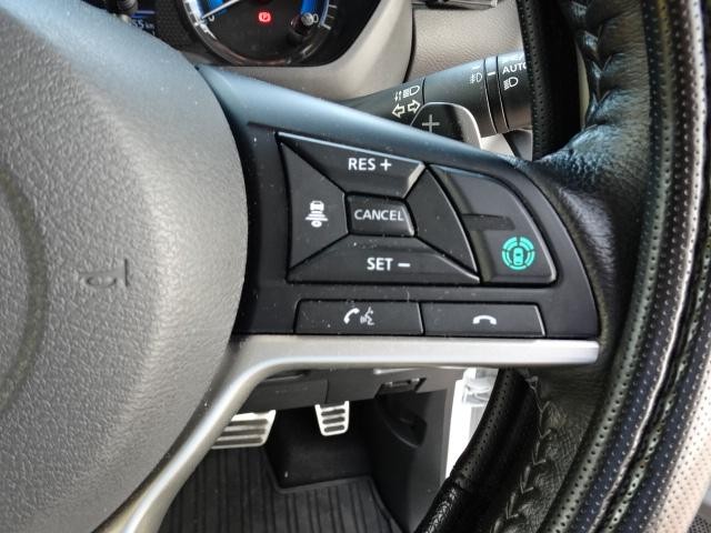 0560809A30261010W00115.jpg