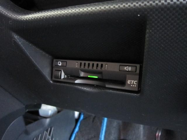 0502256A30261014W00114.jpg