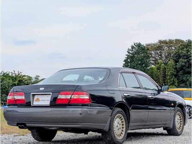 0541823A30251012W00408.jpg