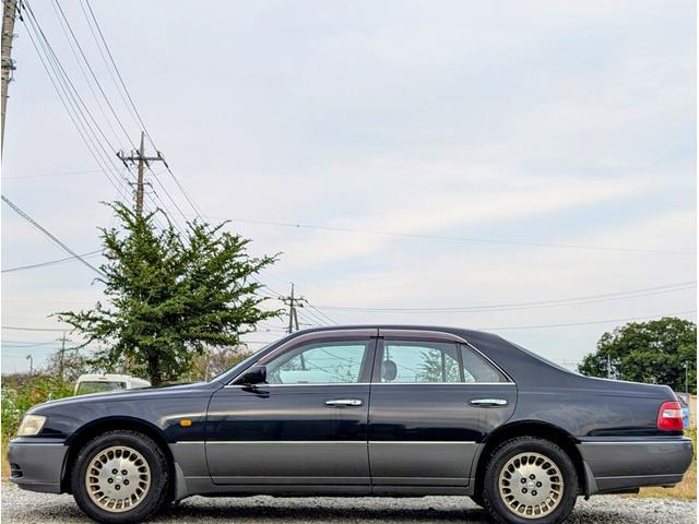 0541823A30251012W00410.jpg