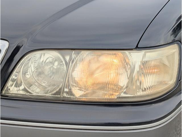 0541823A30251012W00415.jpg