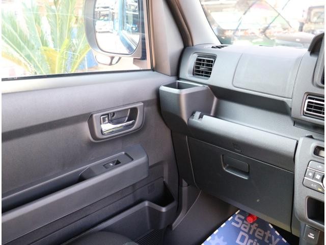 0505037A30260718W00117.jpg