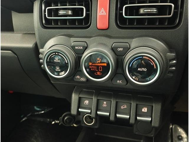0204126A30260805W00110.jpg