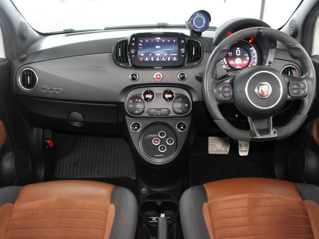25081070_carP_l_3.jpg