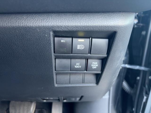 0204178A30261003W00205.jpg
