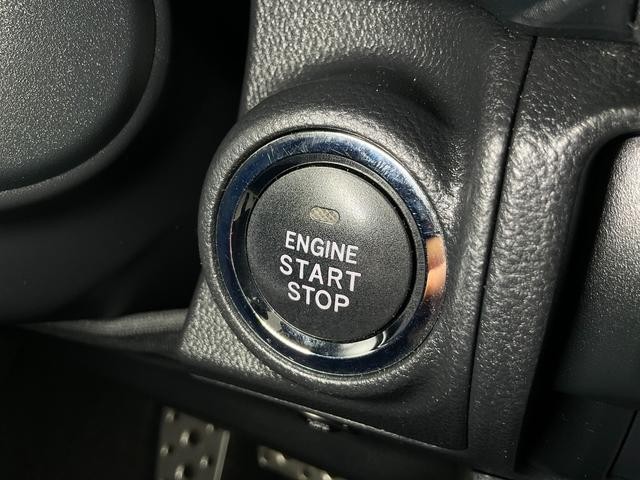 0561150A30260805W00418.jpg