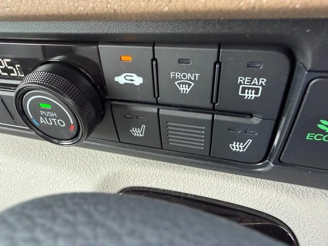 0401423A30260913W00118.jpg