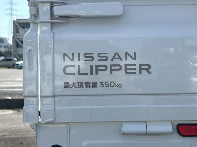 0403499A30261015W00813.jpg