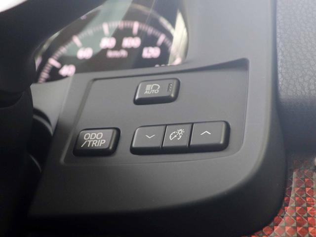 0302202A30260730W00113.jpg