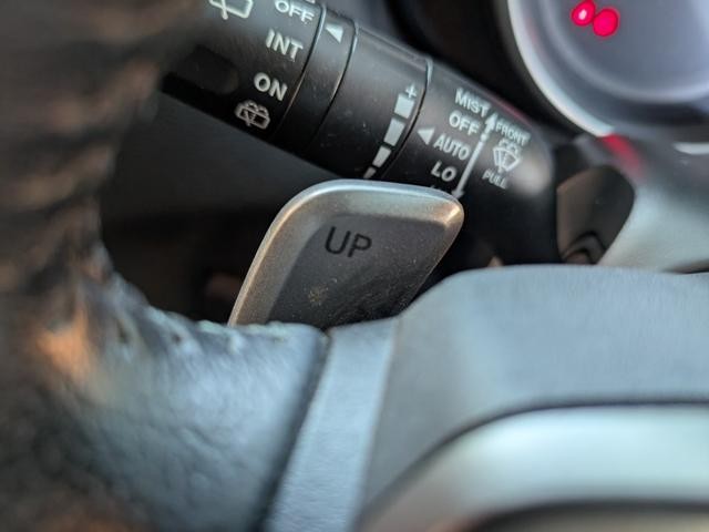 0204992A30261002W00219.jpg
