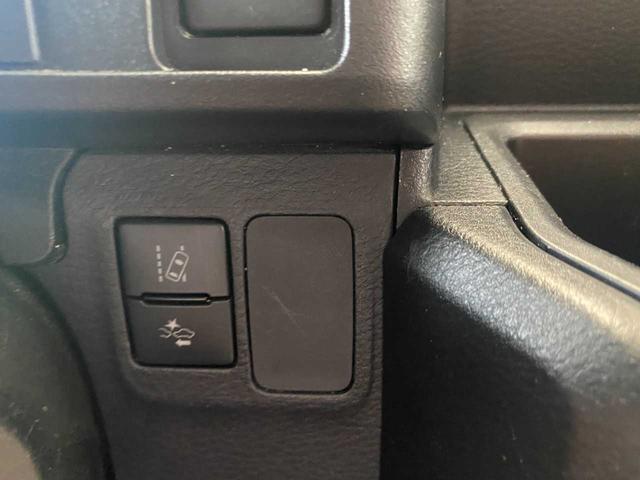 0900065A30260522W00105.jpg
