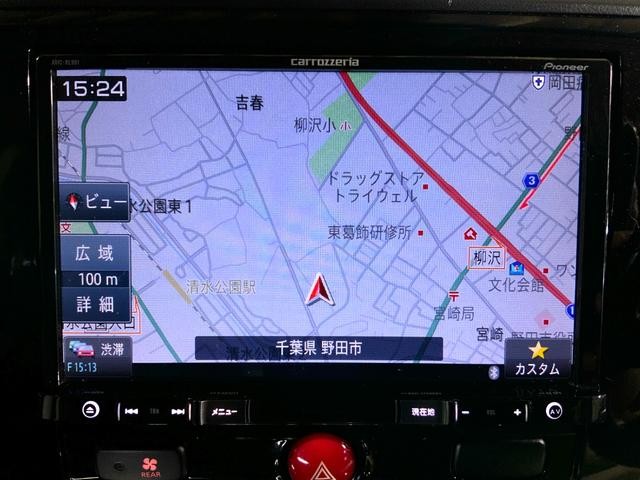 0504839A30261013W00714.jpg