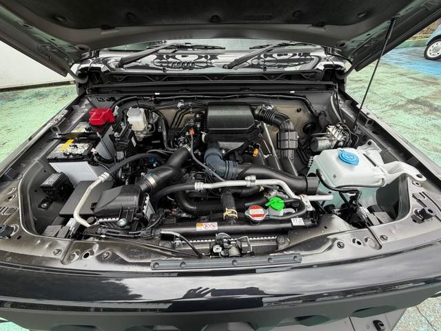 0561213A30260816W00614.jpg