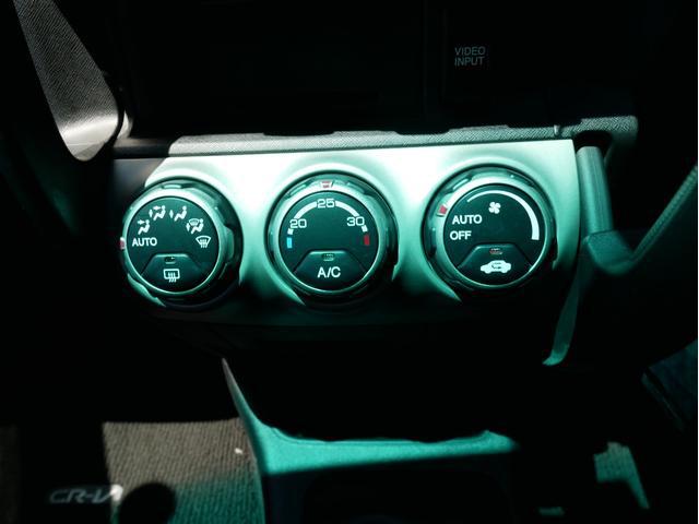 0540871A30260530W00211.jpg