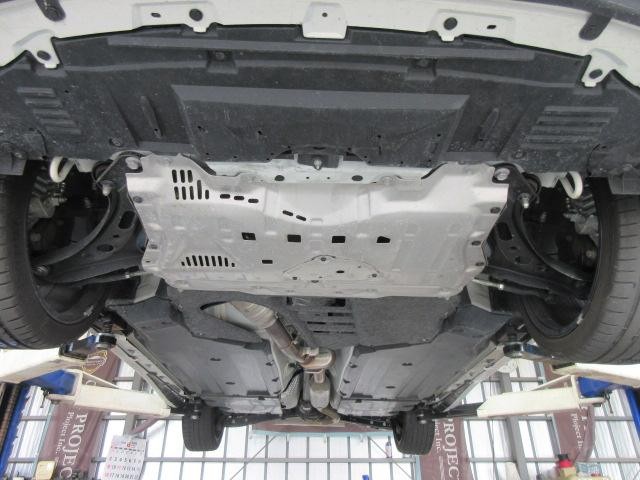 0561088A30260807W00418.jpg