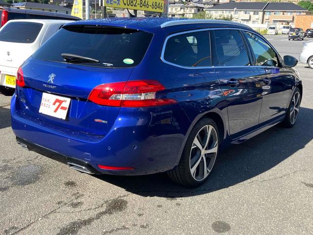 1001447A30251017W00115.jpg