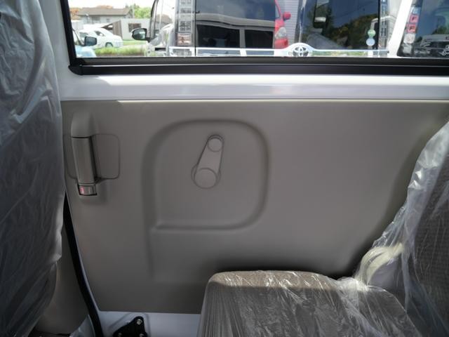 0803868A30260425W00117.jpg