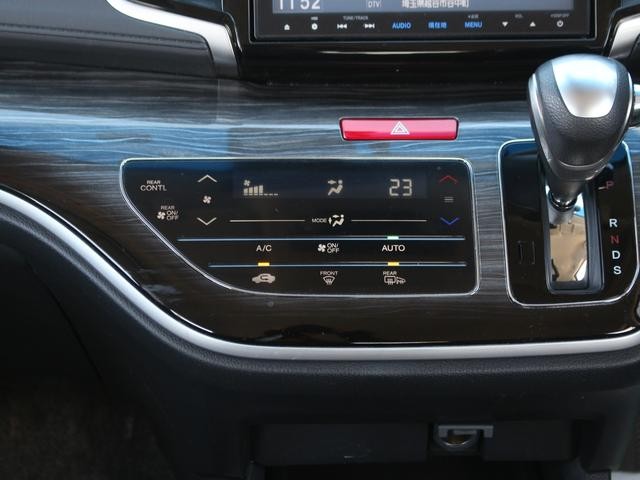 0520046A30260920W00115.jpg
