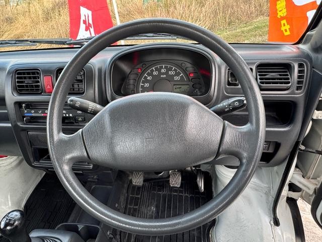 0704677A30260104W00211.jpg