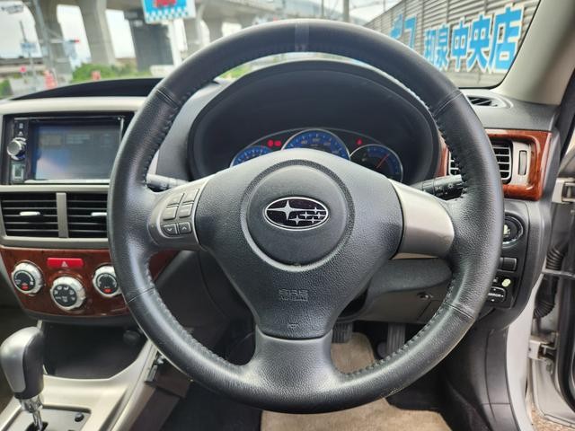 0708536A30260718W00107.jpg