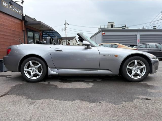 0510775A30260822W00113.jpg