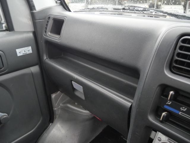 0803005A30260929W00216.jpg