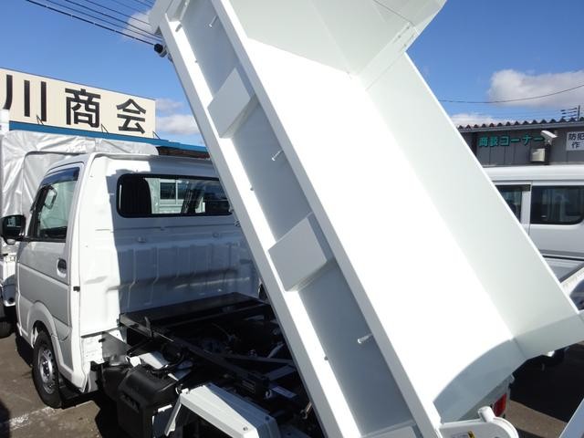 0900002A30260203W00715.jpg