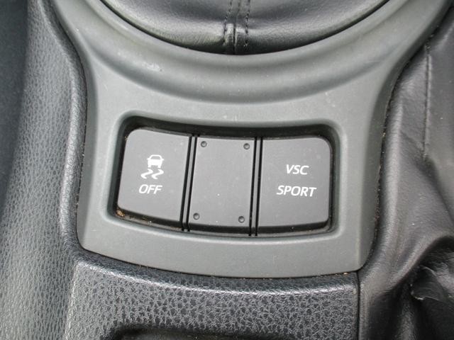 0540599A30260916W00114.jpg
