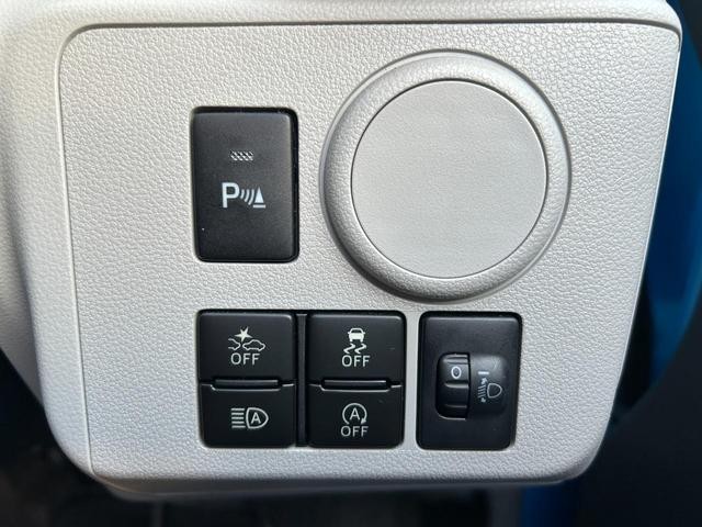 9900180A30260903W00205.jpg