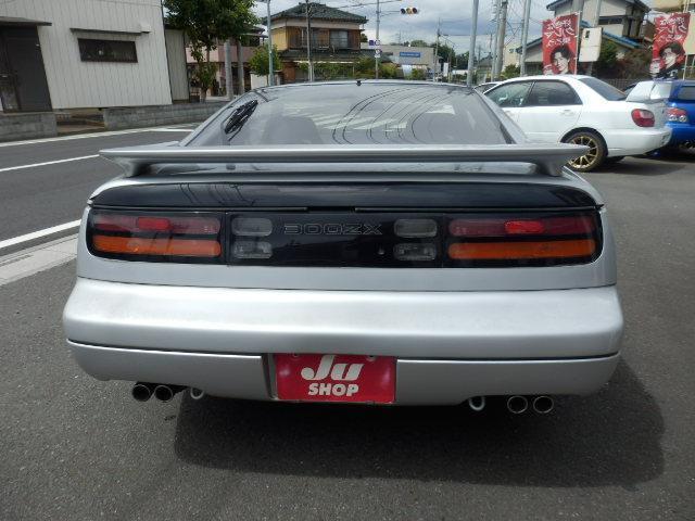 24238699_carP_l_19.jpg