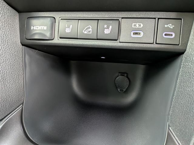 0302276A30260802W00107.jpg