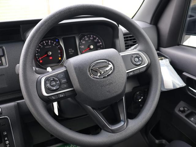 0403508A30260918W00203.jpg