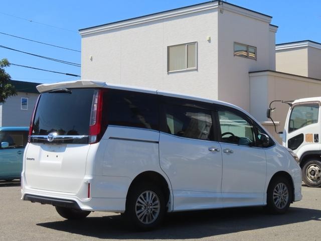 0300168A30260802W00112.jpg