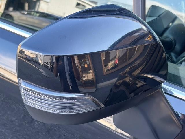 0704888A30260824W00113.jpg
