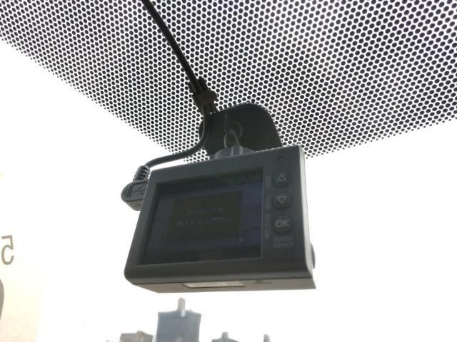 26089962_carP_l_12.jpg