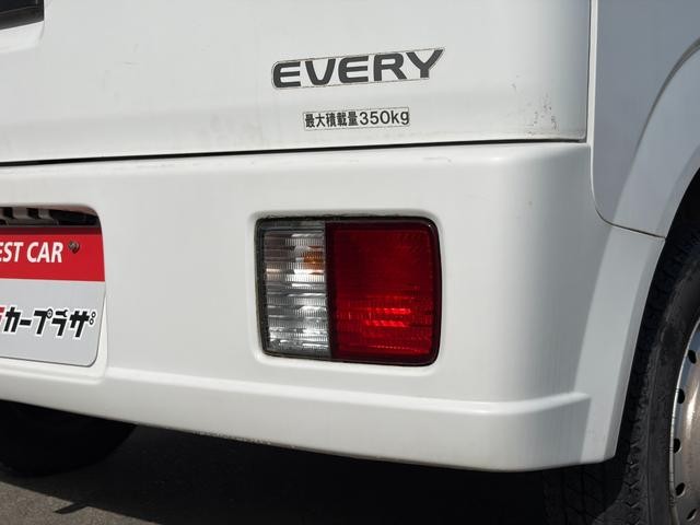 0601402A30260807W00816.jpg
