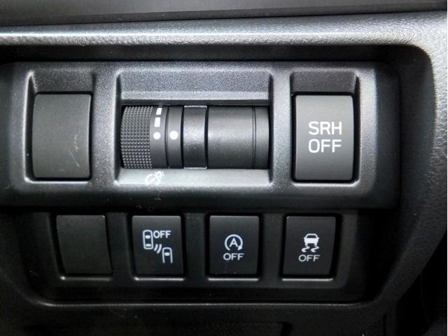 0502256A30260825W00112.jpg