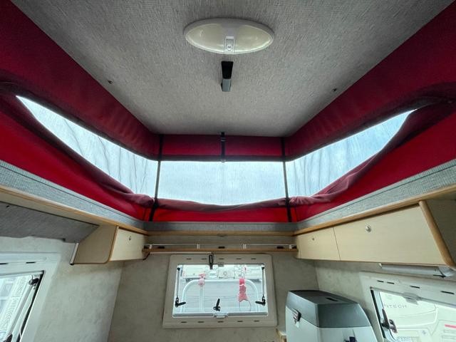0403068A30261026W00808.jpg