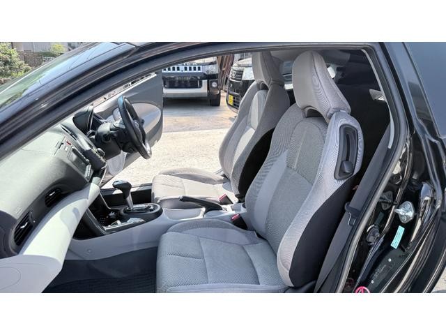 0708279A30261010W00110.jpg