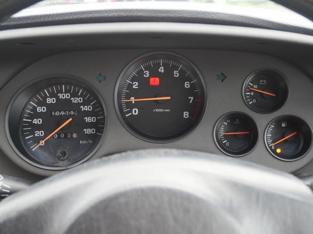 0303693A30260801W00306.jpg