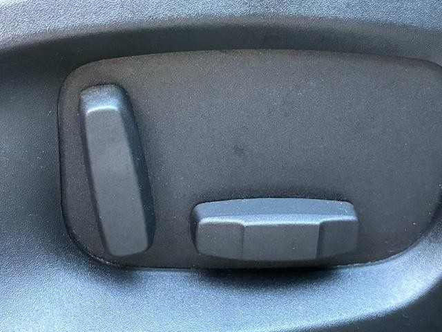 0209407A30260912W00214.jpg