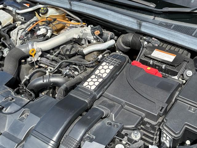 0541143A30261003W00209.jpg