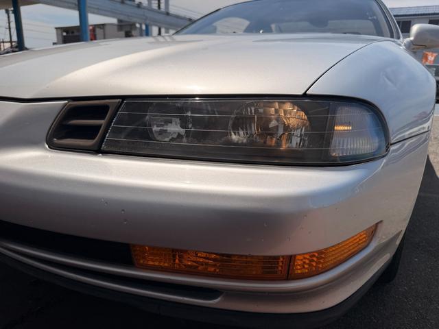 0207189A30260521W00110.jpg