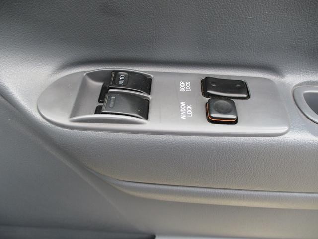 0404149A30260913W00215.jpg