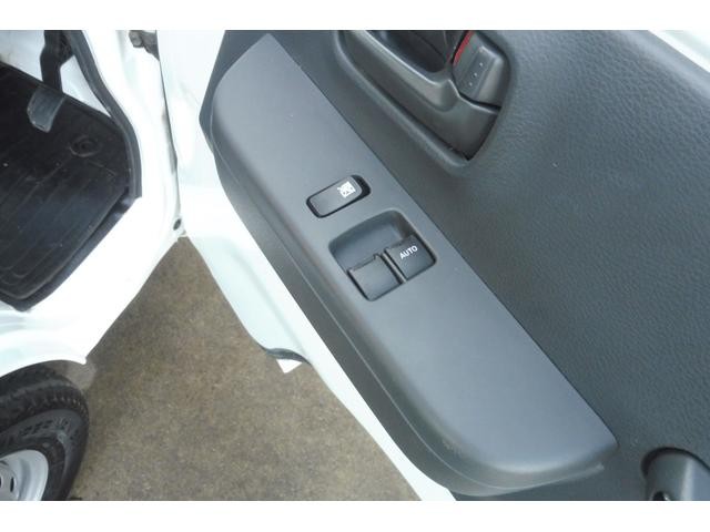 1200651A30261009W00114.jpg