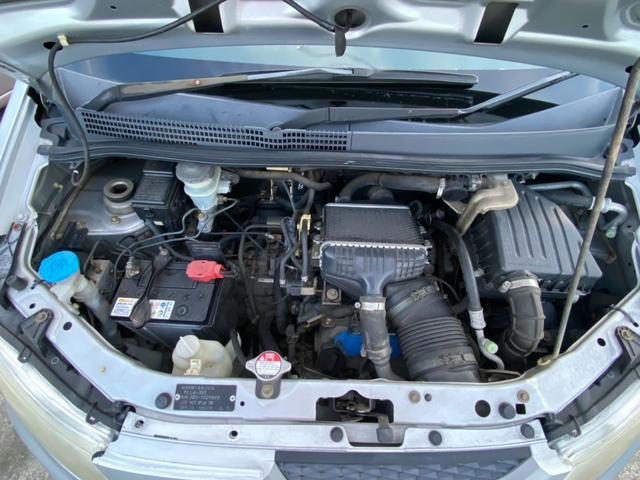 0403992A30260918W00311.jpg