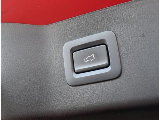 0551544A30260606W00211.jpg