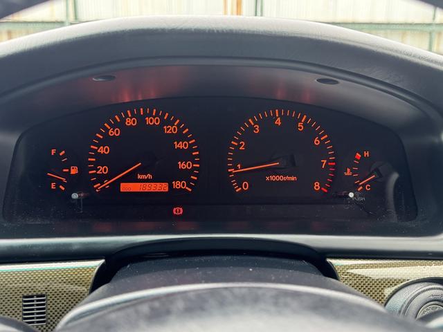 0520456A30260507W00104.jpg
