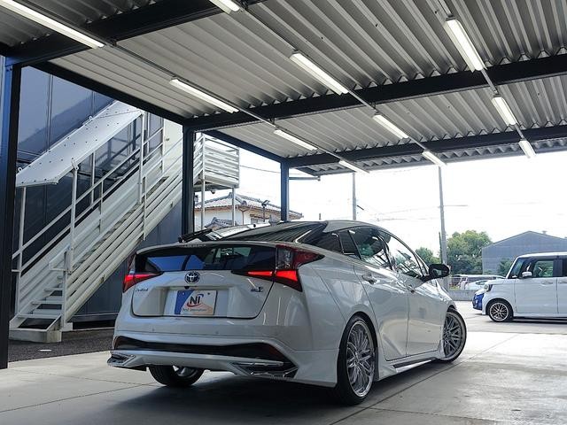 1301187A30261002W00207.jpg