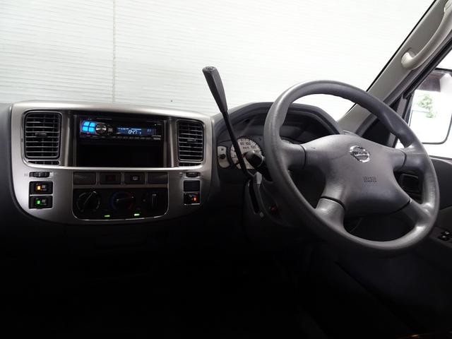 0551070A30261002W00104.jpg